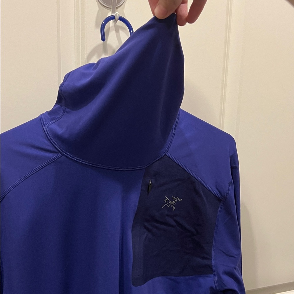 Arc'teryx Stryka Hoody in Soulsonic
Size XL
Worn once - Picture 5 of 6